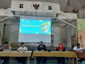 Sambutan Ketua Forum Pengelola Kawasan Ekosistem Esensial Lahan Basah Mesangat Suwi (KEE LBMS) dalam acara pembukaan Sosialisasi Perikanan Ramah Lingkungan tanggal 25 Januari 2023 di Desa Kelinjau Ulu.