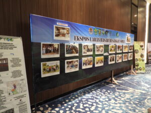 Mading Pameran Foto Capaian di Expose Lahan Basah Mesangat-Suwi, Marcure17 Januari 2024